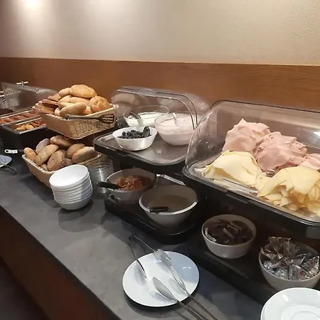 U Kone 酒店 3*